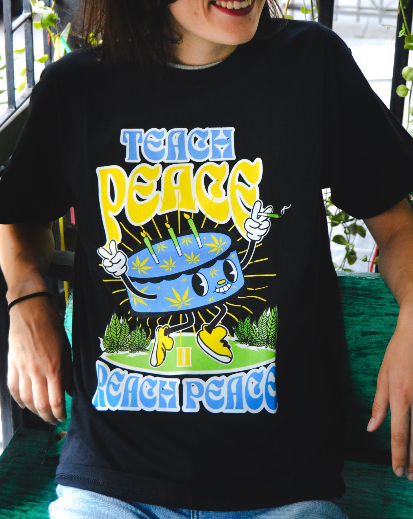reach-peace-t-shirt-munchy-merchy-950089